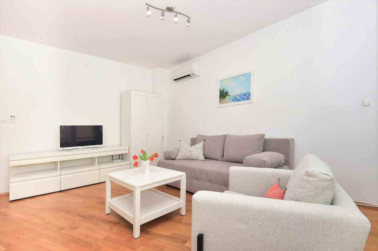 Sunshine Apartment Makarska Bagian luar foto